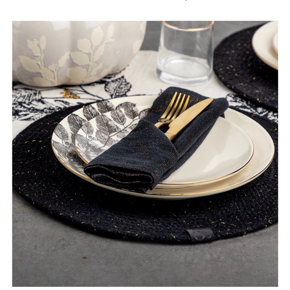 Fall / Thanksgiving table scape - Picture 3 of 3